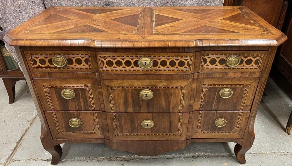 photo for sale 18th.Century Italian Commode Chest