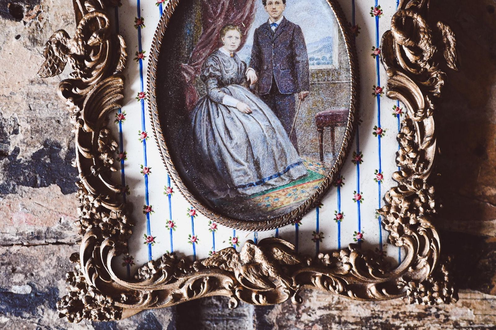 Antique Bronze & Porcelain Frame With Hand Painted Miniature Portrait | Rococo Victorian Couple | 19x22cm French Baroque Decor photo 200.0