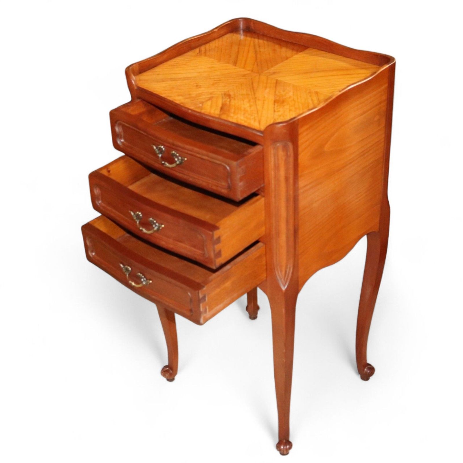 Furniture Pair Of Vintage French Walnut Louis XV Style Bedside Chests / Nightstands photo