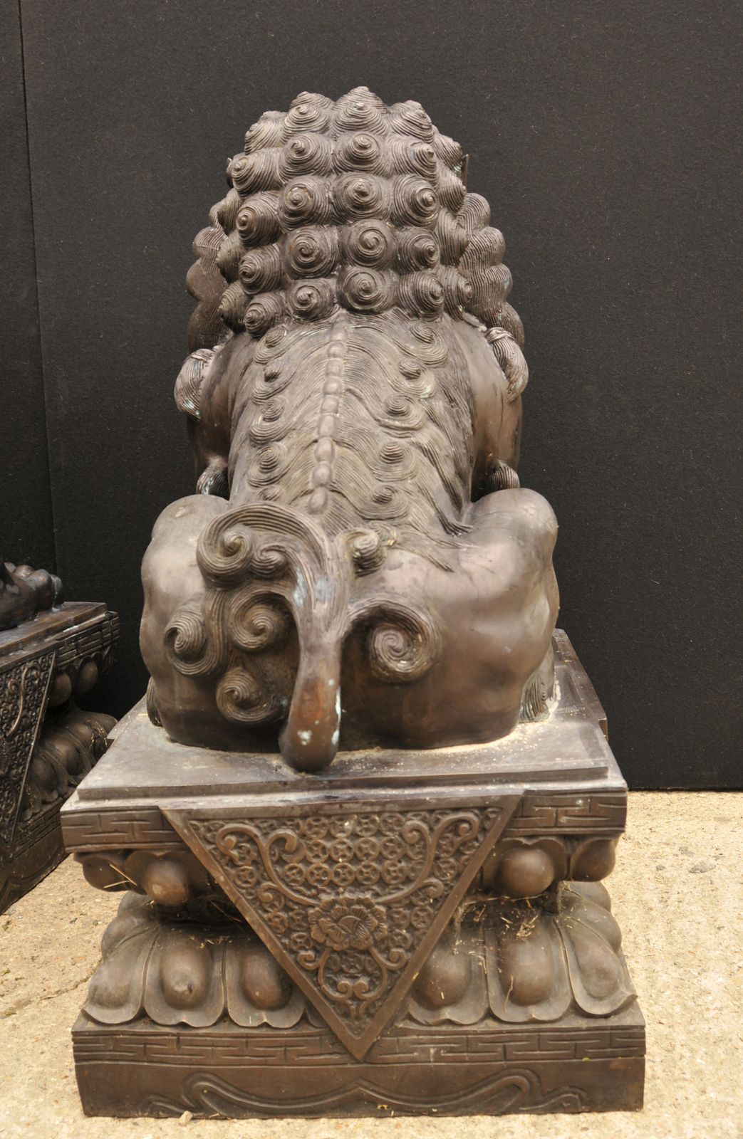 Pair Xl Bronze Chinese Dogs   Foo Keiloon Fu Temple Statue China photo buy