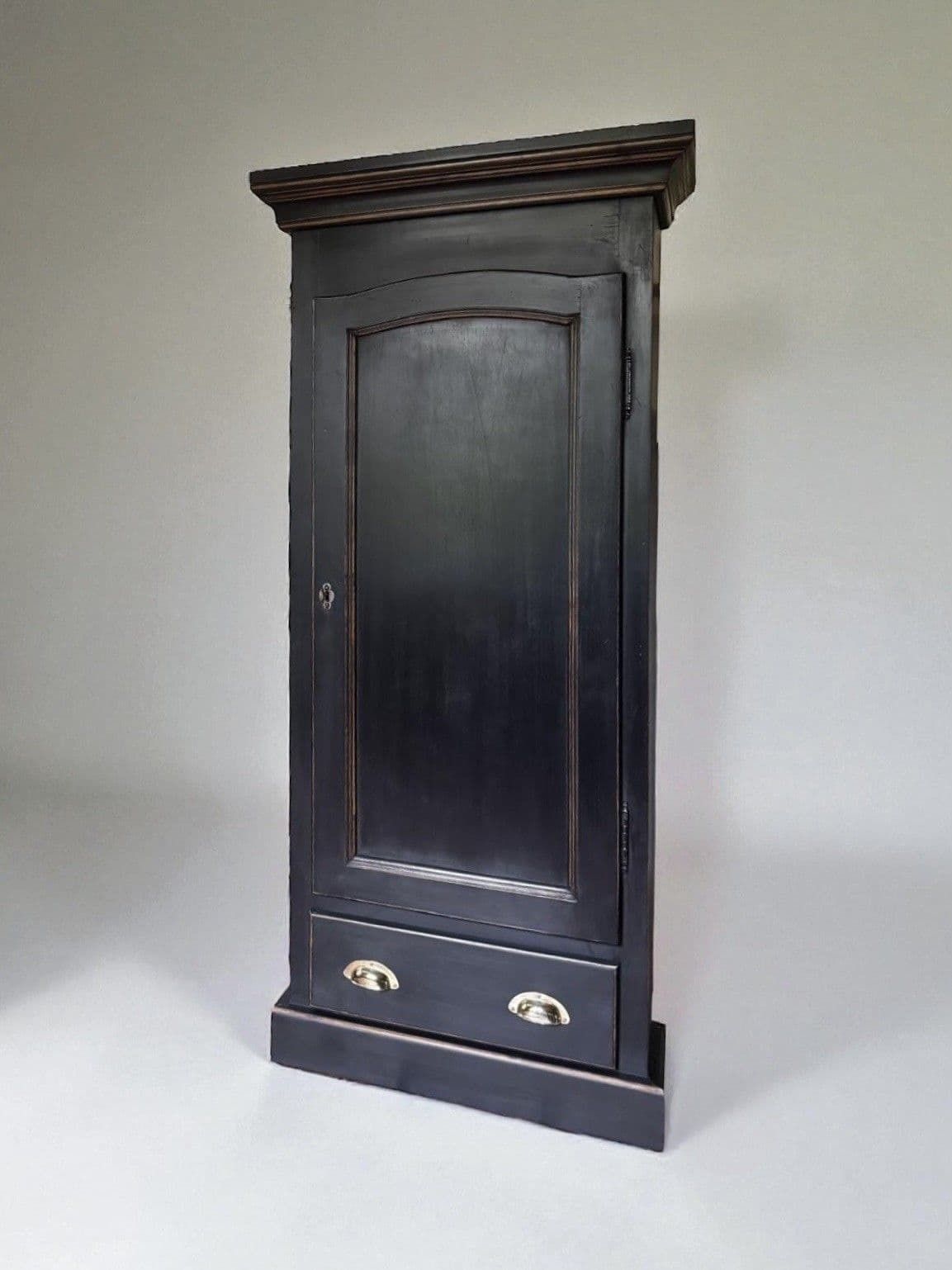 Repro Black Antique Style Solid Oak Linen Larder Kitchen Hall Toy Cupboard photo furniture