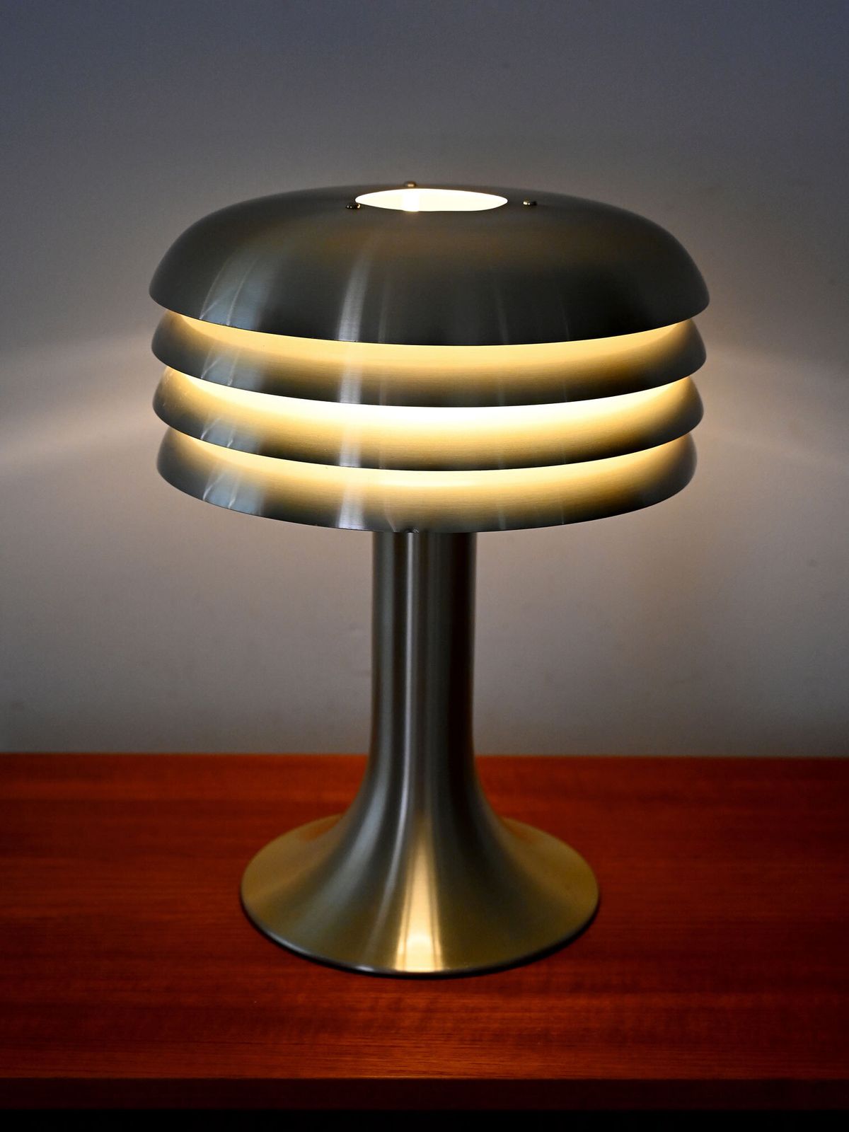 Bn 26 Lamp By Hans Agne Jakobsson photo Lighting