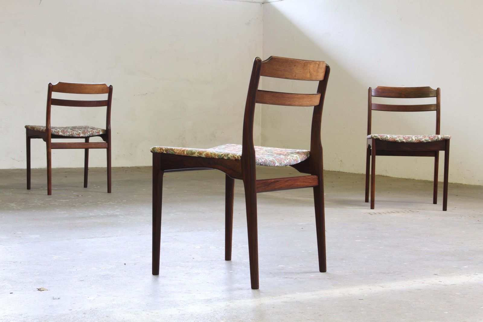 Furniture 6 Vintage Rosewood Dining Chairs, Denmark, Thorsø Stole Og Møbelfabrik photo