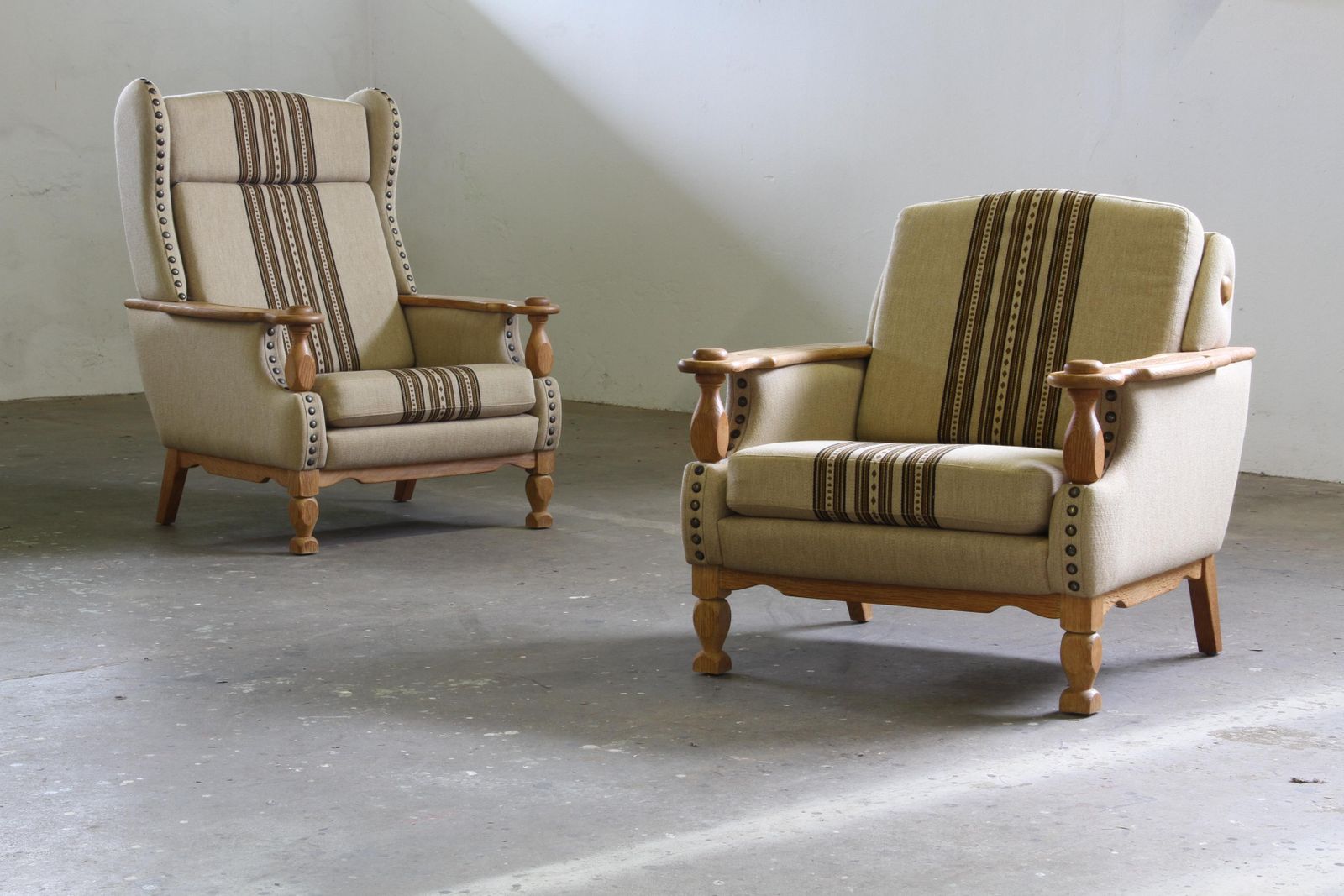 Vintage Jaren 1960 Set Lage En Hoge Fauteuils In Eiken, In De Stijl Van Henning Kjærnulf photo furniture