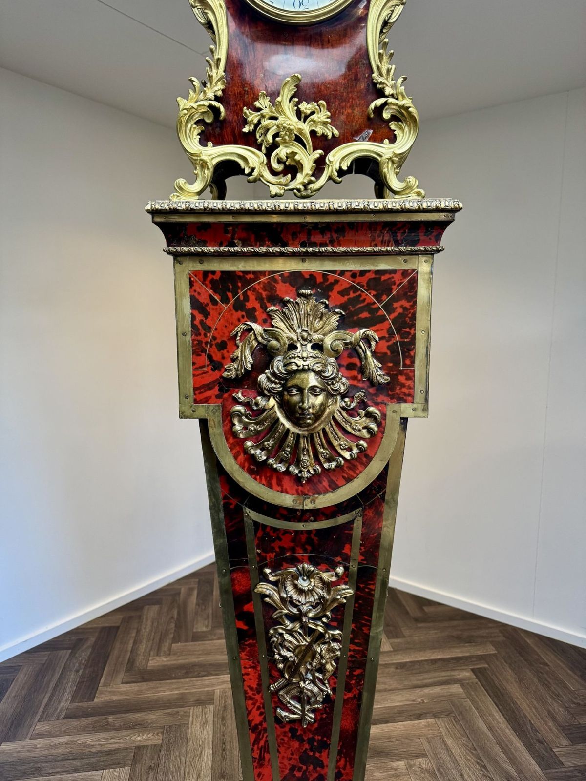 photo furniture Outstanding Quality Antique 19th Century French Boulle Bracket Clock And Accompanying Pedestal