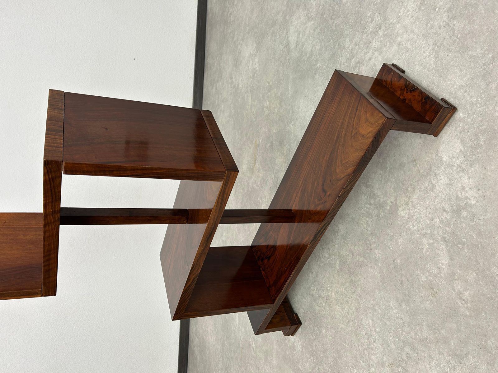 photo furniture Art Deco Etageres