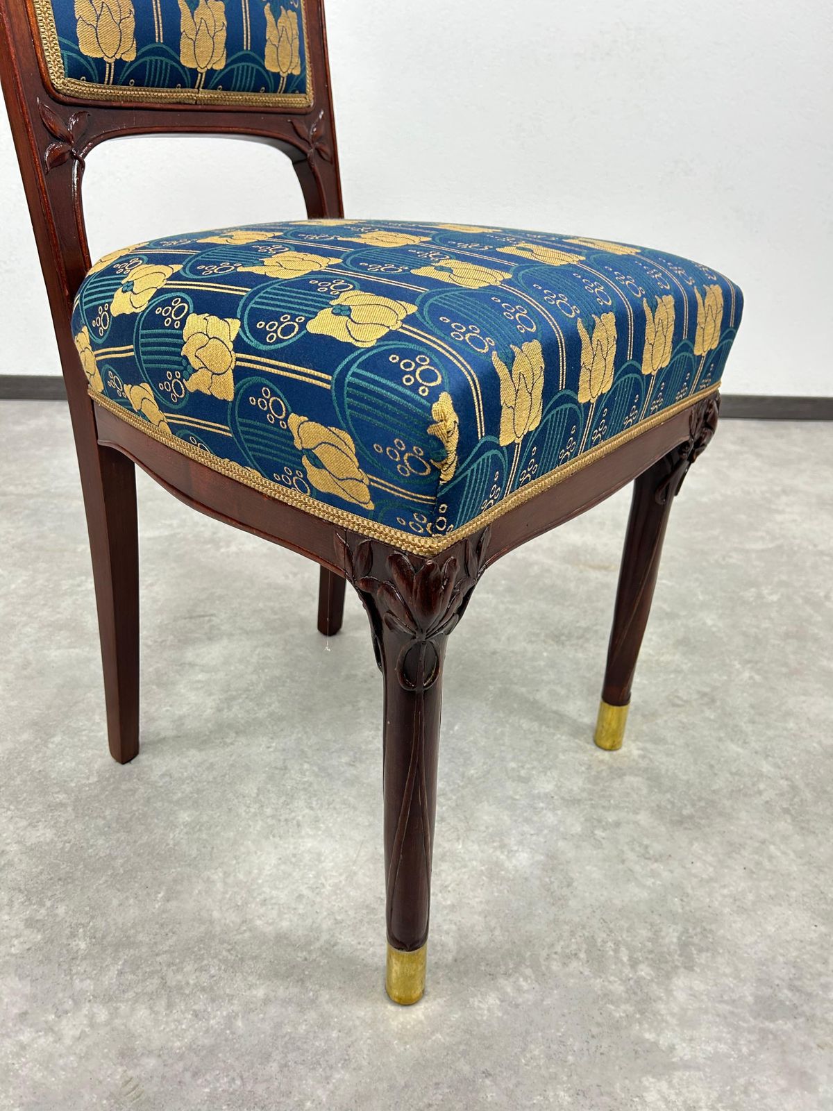 photo furniture Art Nouveau Chair