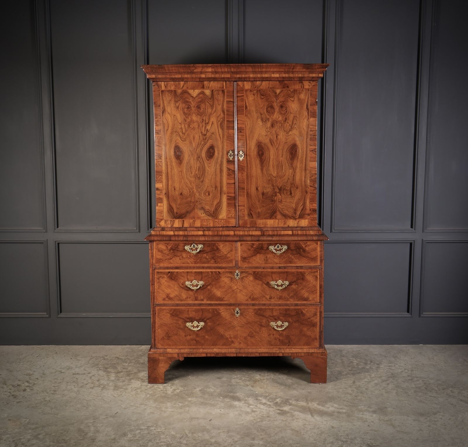 Queen Anne Walnut Cabinet On Chest photo 4500.0