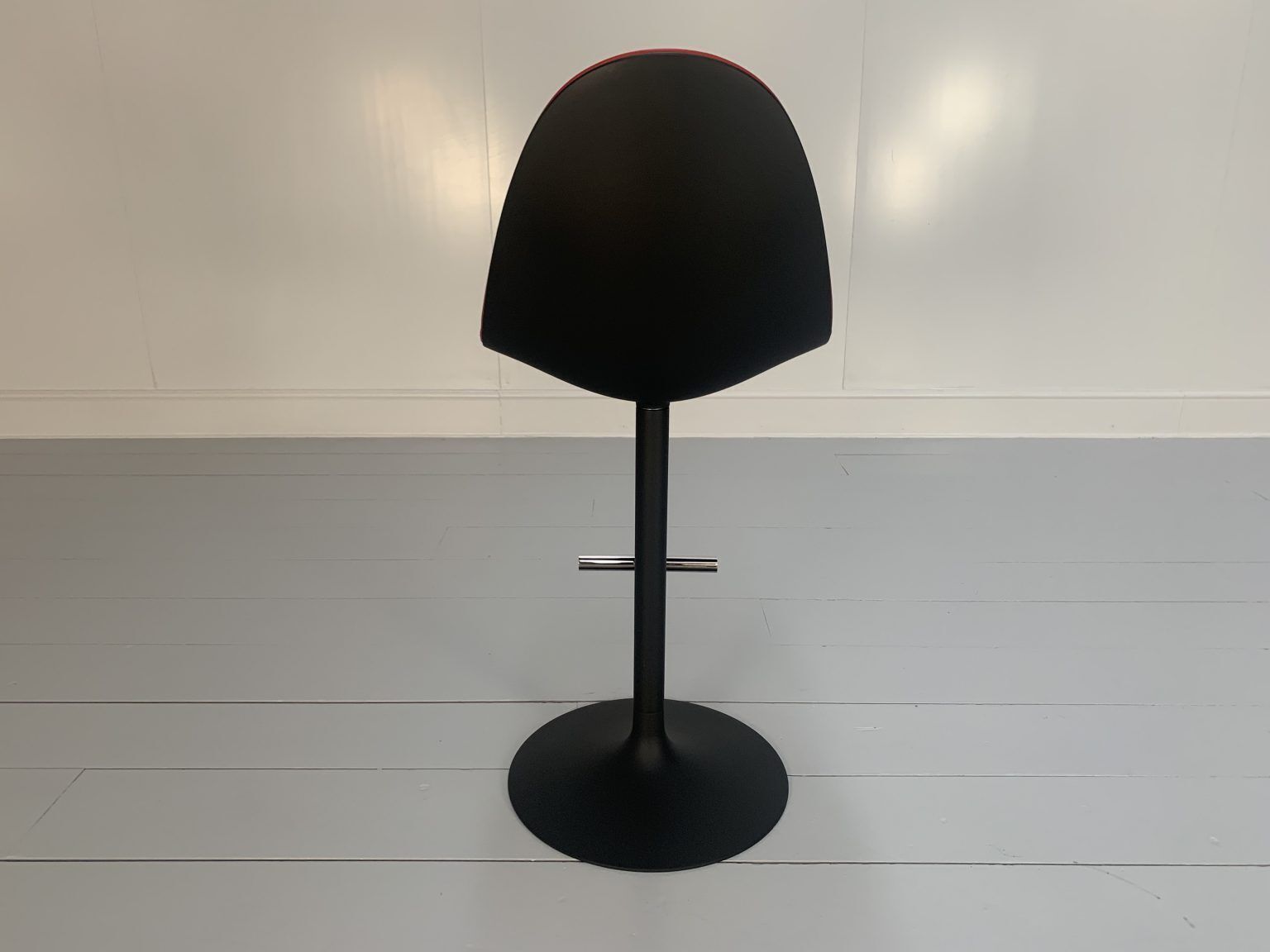 Suite Of 3 Cassina “248 Passion” Bar Stools – In Red Leather photo vinterior