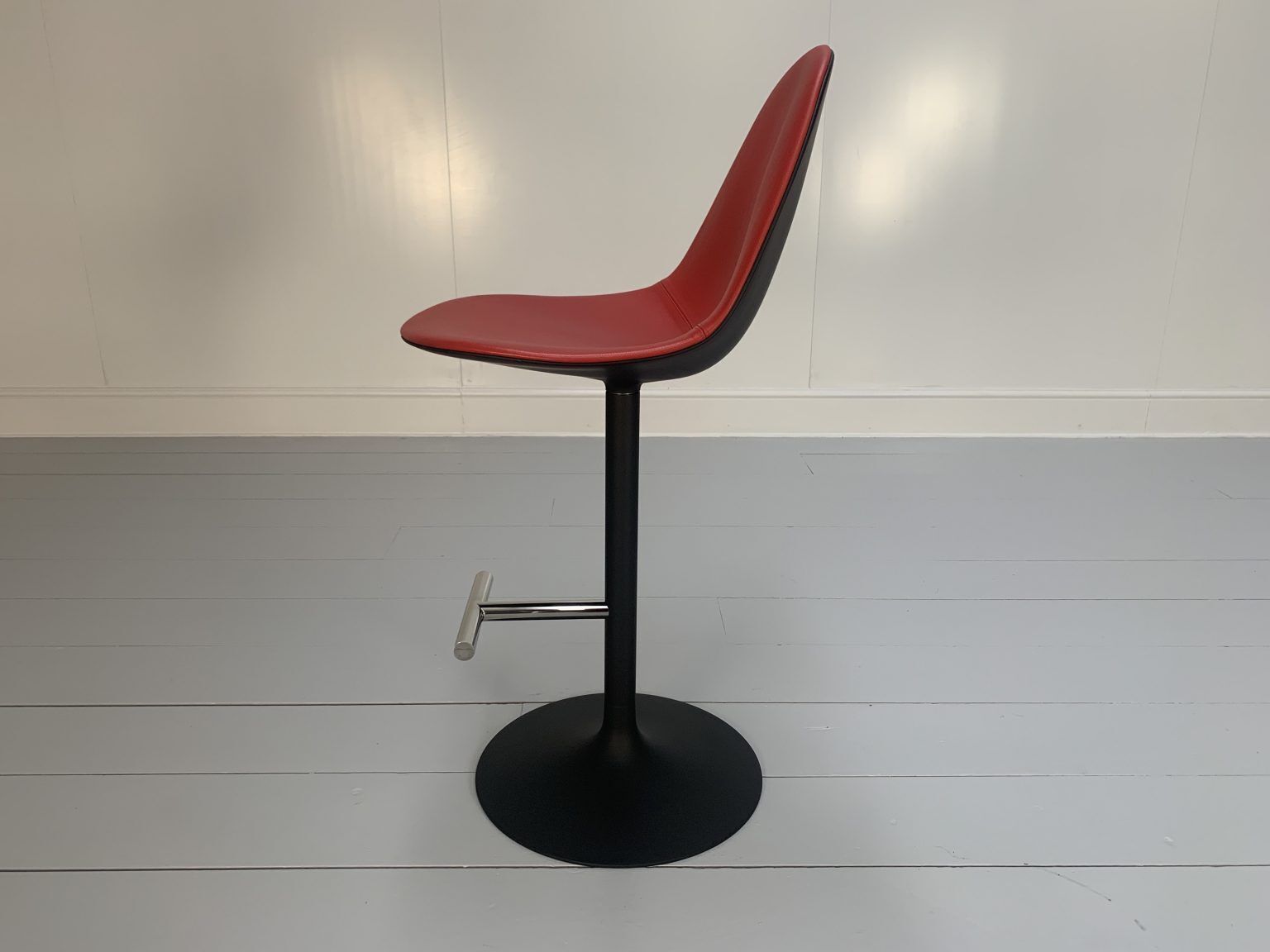 Suite Of 3 Cassina “248 Passion” Bar Stools – In Red Leather photo buy