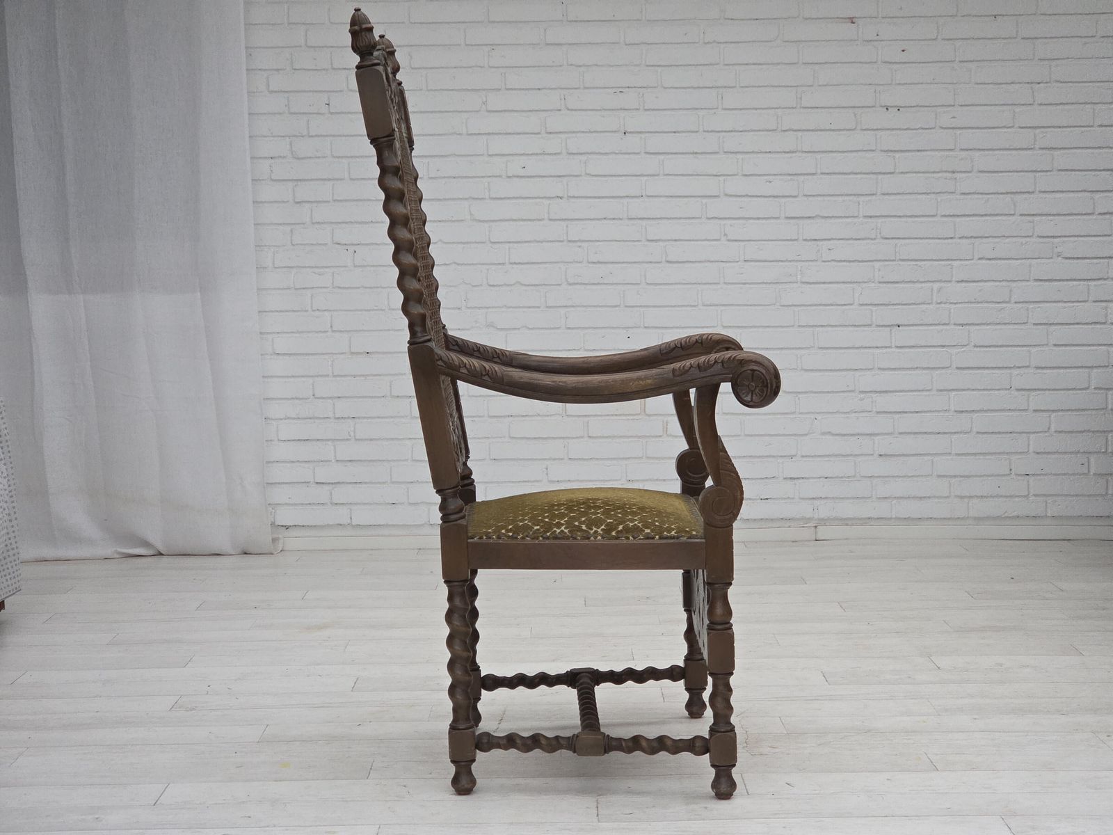 1930s, Danish Highback Armchair, Furniture Mesh, Velour, Hand Carved Oak Wood. photo vinterior