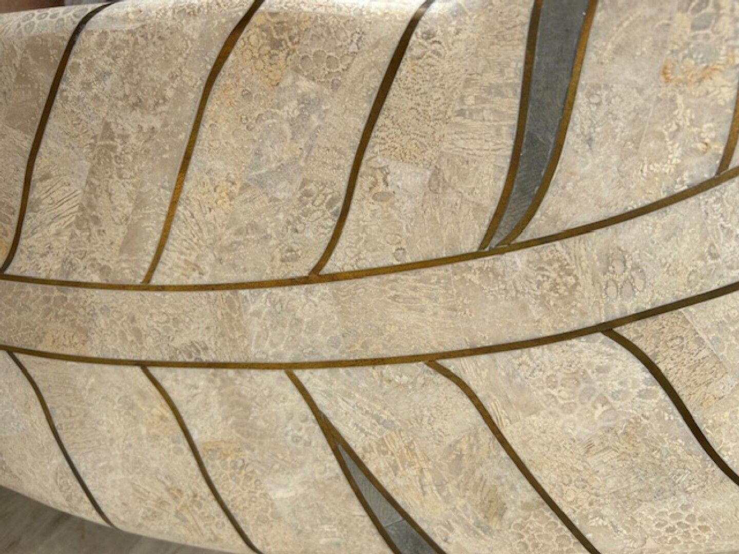 Postmodern Tessellated Travertine Demi Lune Console, Attributed To Maitland Smith, 1980s photo vinterior