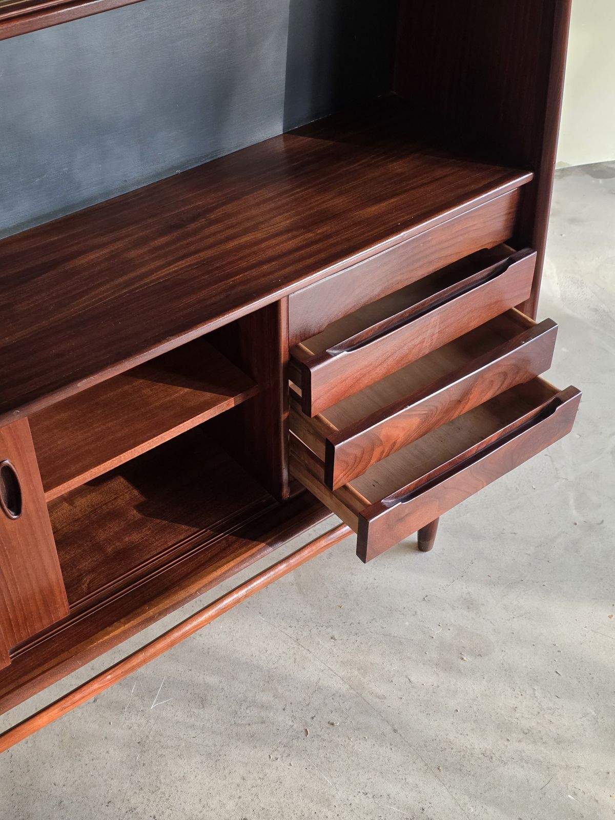 photo for sale Vintage Teakhouten Highboard, Ca. Jaren 1960