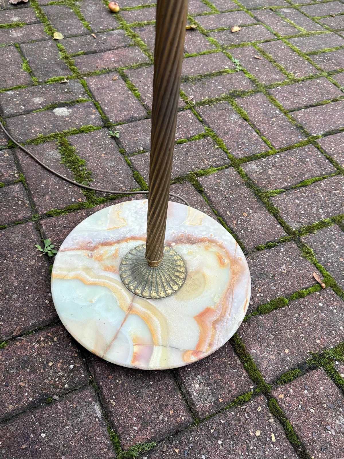photo vinterior Vintage 1950s Italian Onyx & Brass Floor Lamp – Mid Century Standing Light With Marble Base; Pat Tested And Working Vintage Floor Lamp