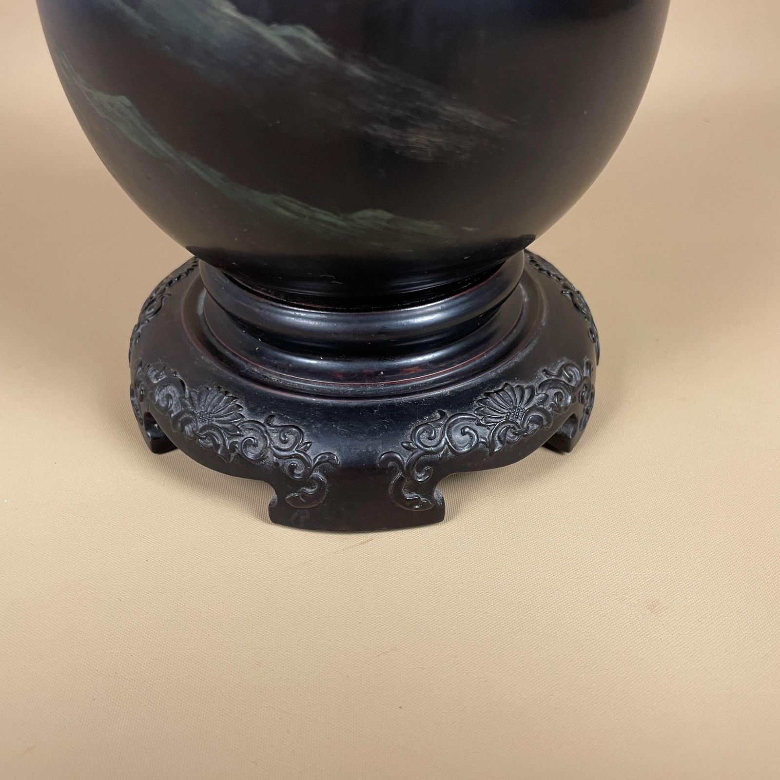 Asian Lacquer Vase Gilt Landscape Hand Painted Oriental Decor Vintage Black Gold Decorative Art Vase With Stand Japanese photo vinterior