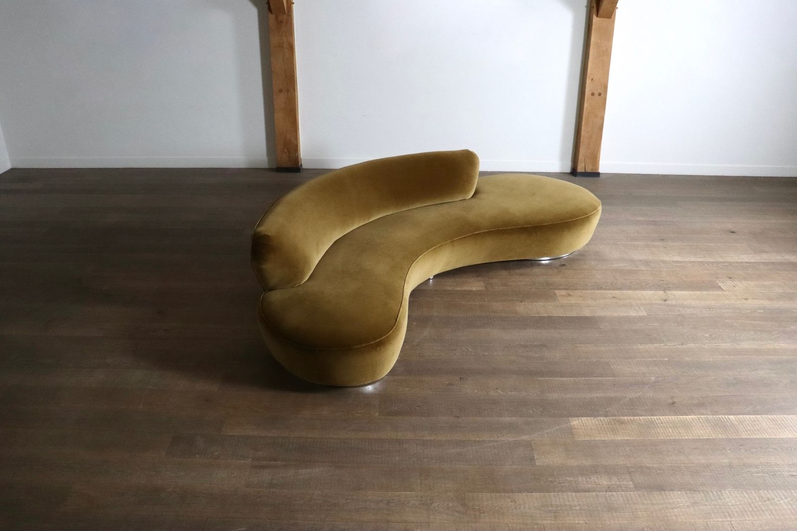 Vladimir Kagan Serpentine Sofa In Velvet For Directional USA 1999 photo vintage