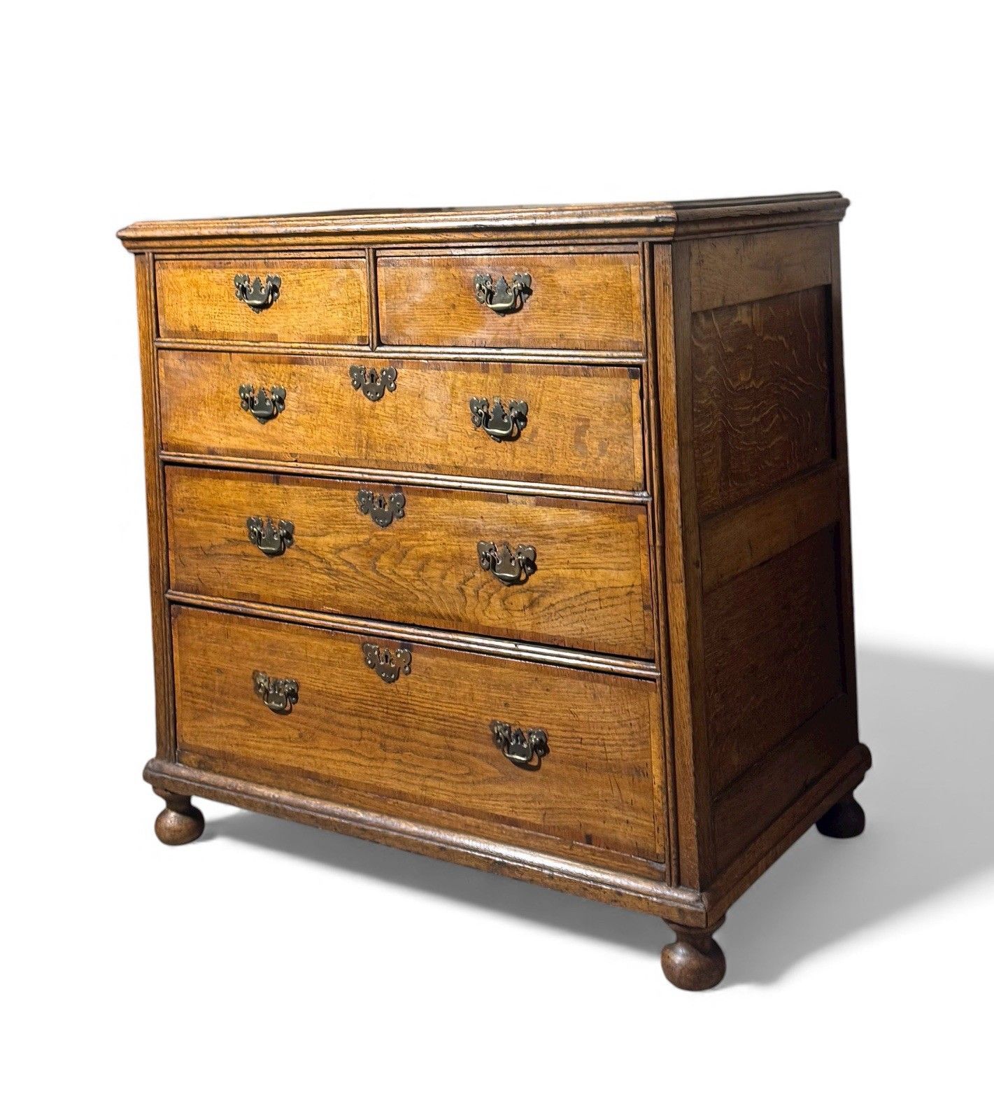 photo vintage Antique William And Mary Oak Chest Of Drawers Cross Banded Provincial Chest Rare