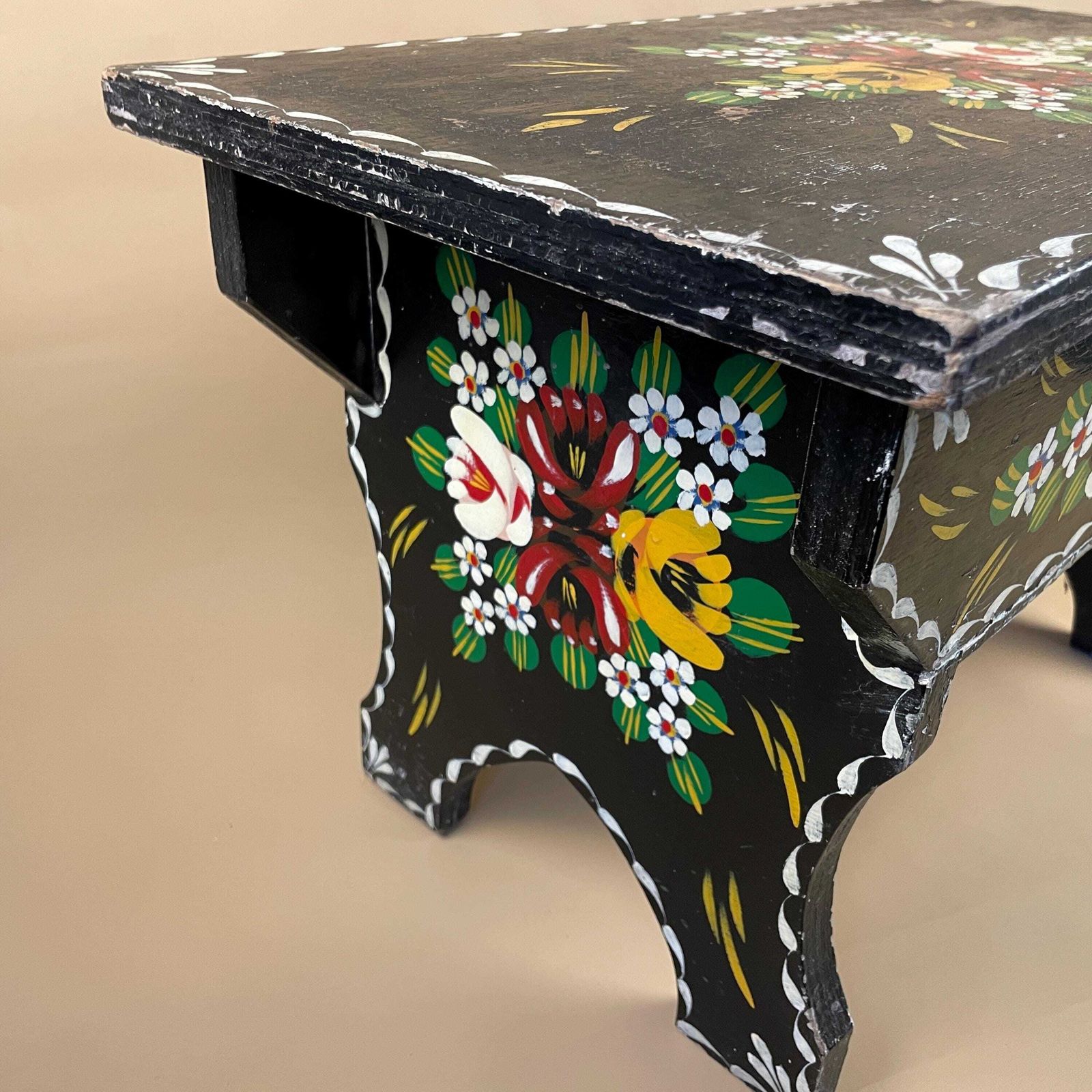 Antique Wooden Hand Painted Wood Table Storage Bedside Patterned Canal Boat Furniture Rectangle Retro Sewing Box Small Coffee Table Handmade photo vintage