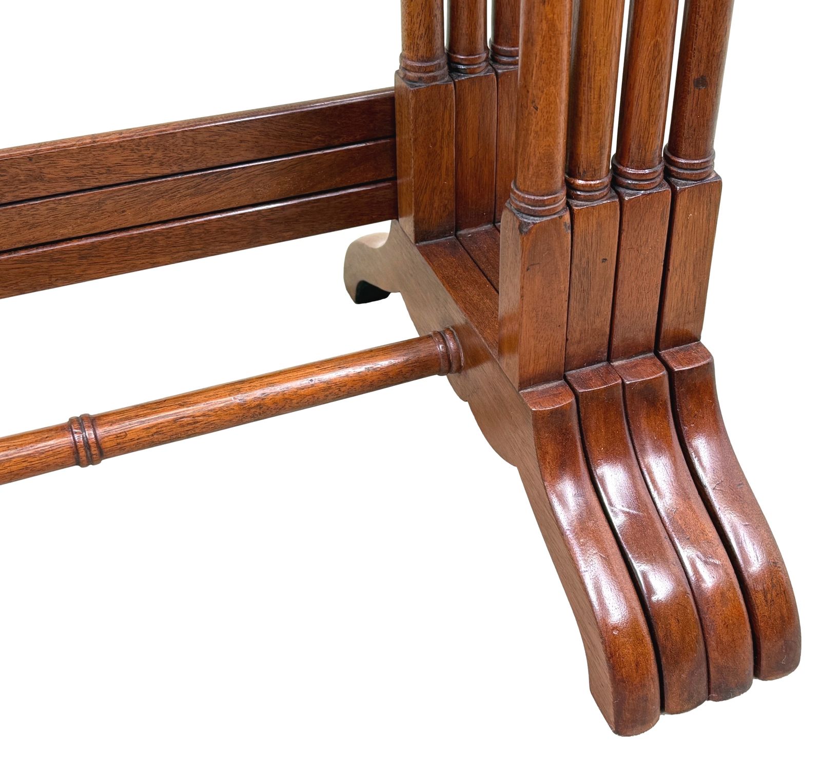 photo vinterior 19th Century Mahogany Quartetto Nest Of Four Coffee Tables (England, Circa 1860)