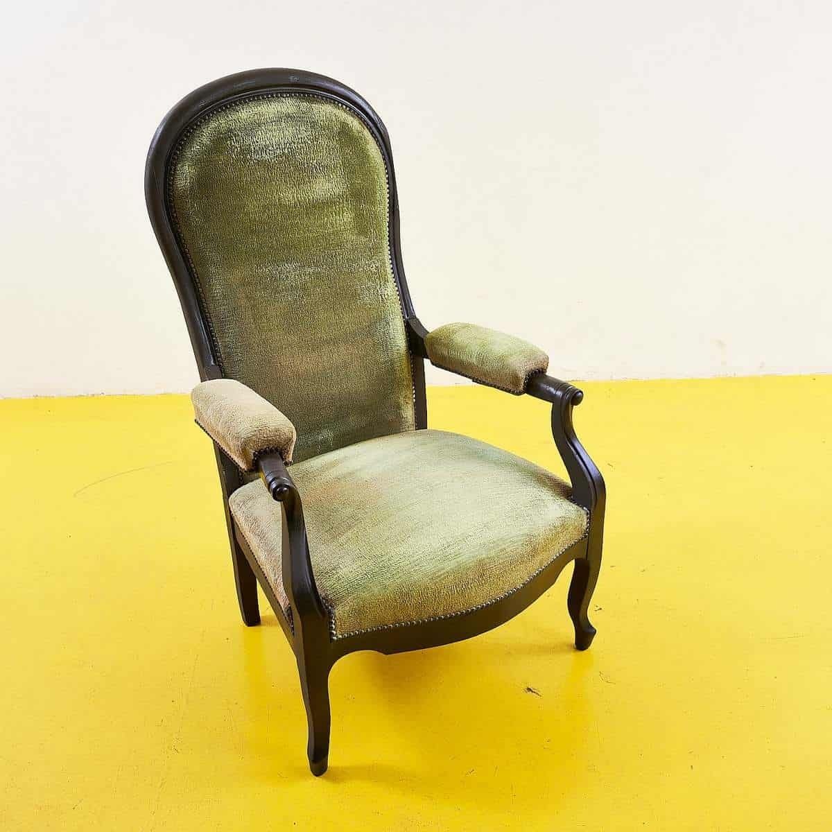 Reclining Armchair From The Early 1900s