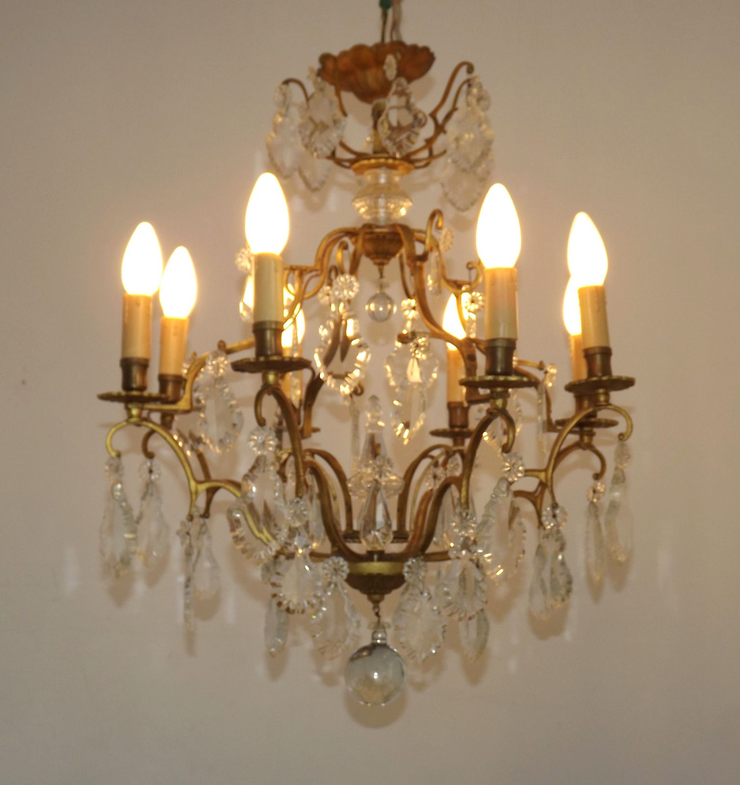 Grand lustre à cage Louis XV à 8 lumières en bronze doré, verre et cristal photo furniture