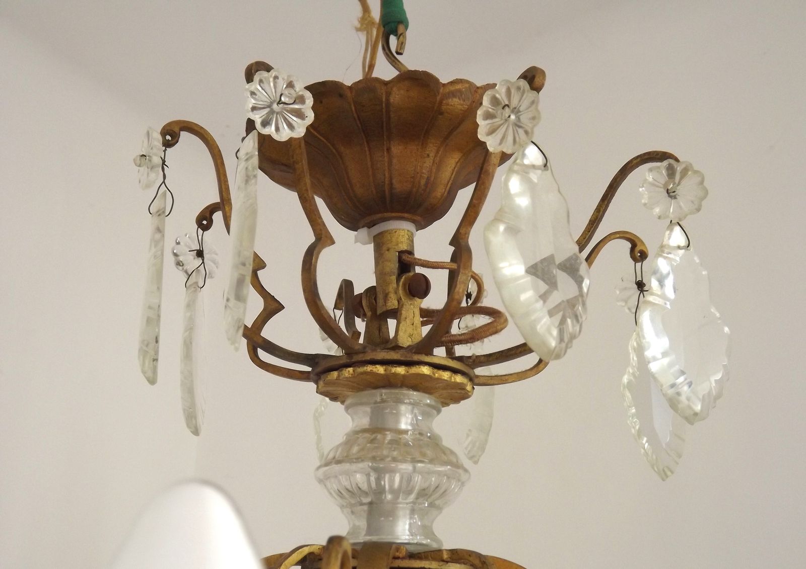 1795.0 Grand lustre à cage Louis XV à 8 lumières en bronze doré, verre et cristal photo