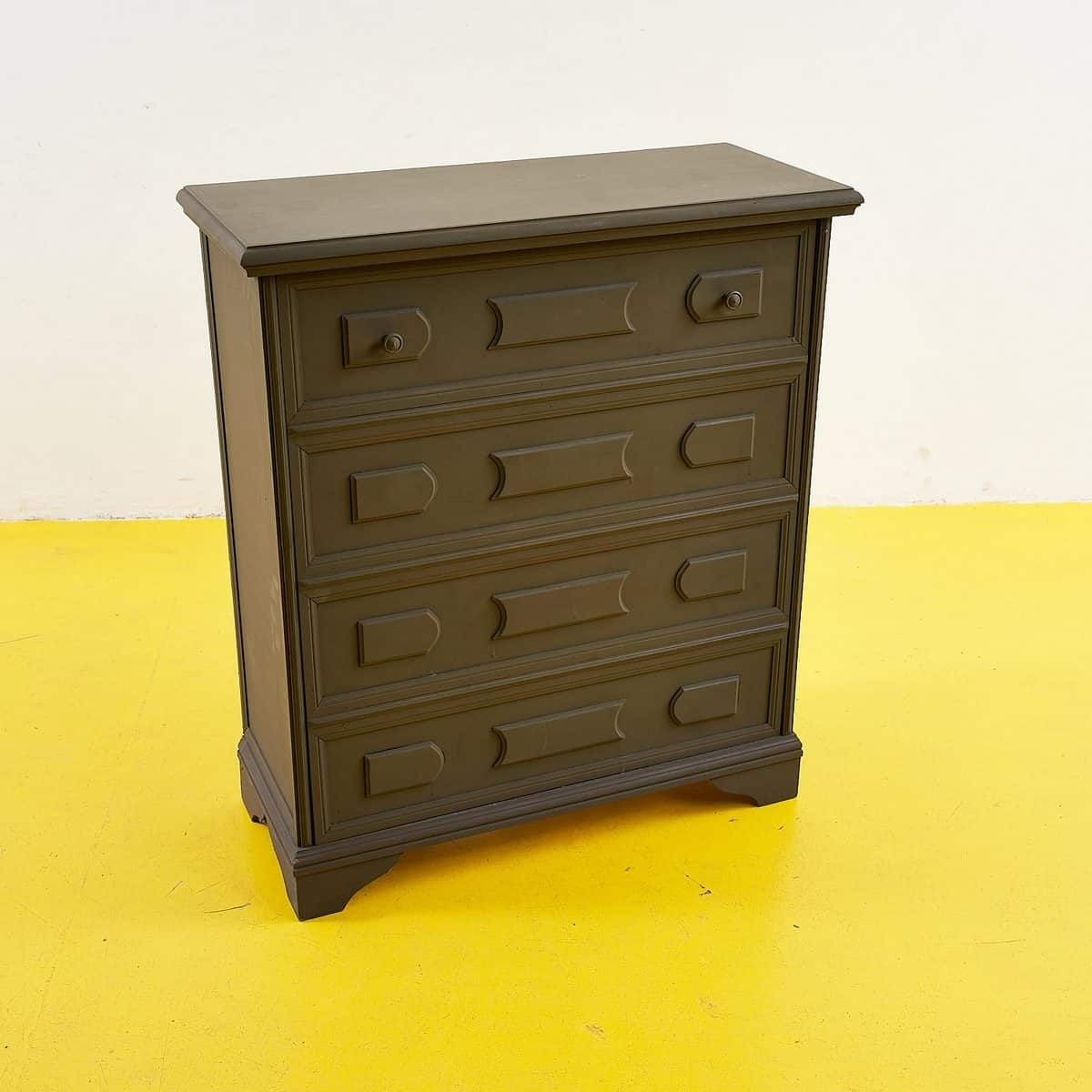 Elegant Vintage Chest Of Drawers