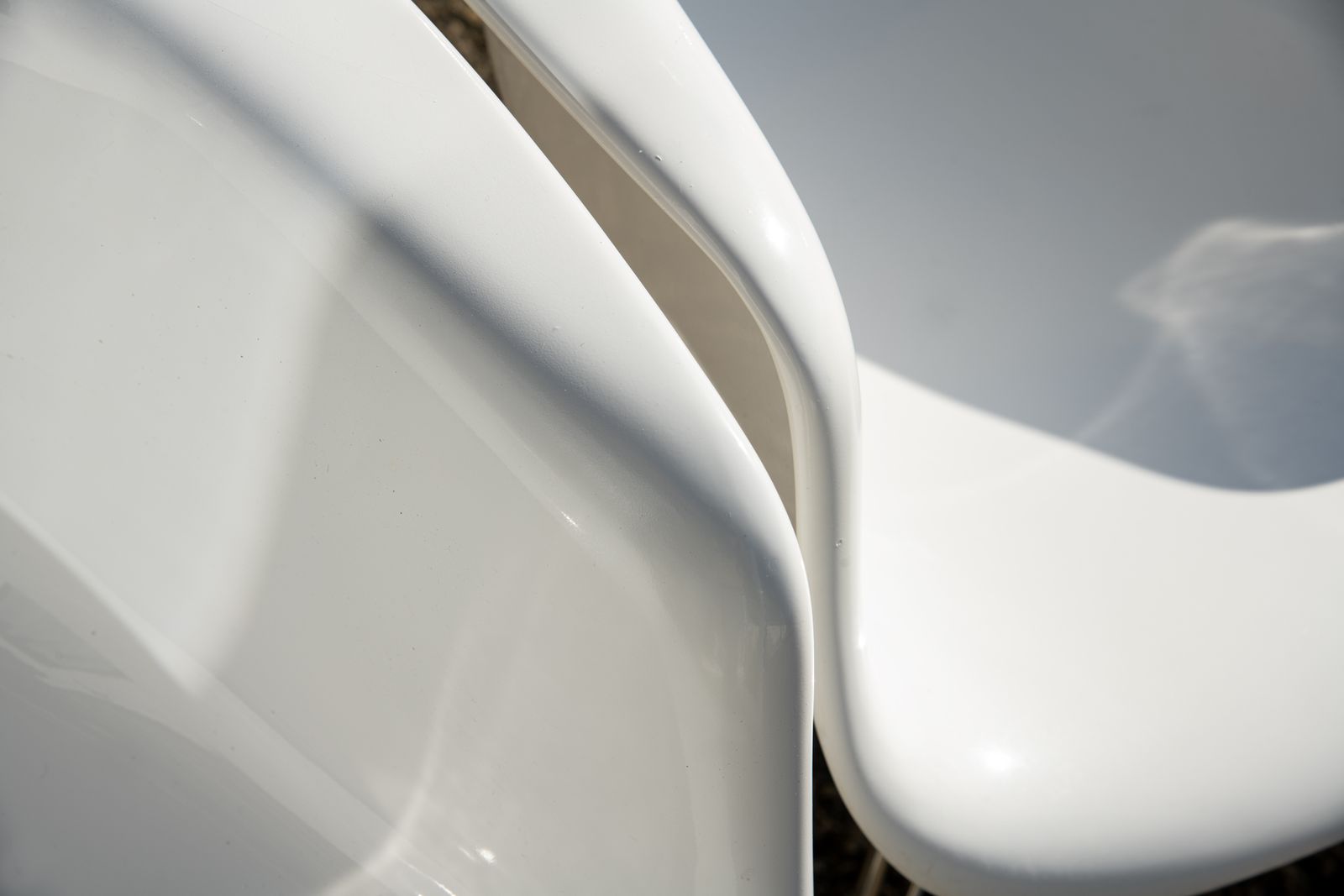 A Pair Of Mid Century Armchairs photo vinterior