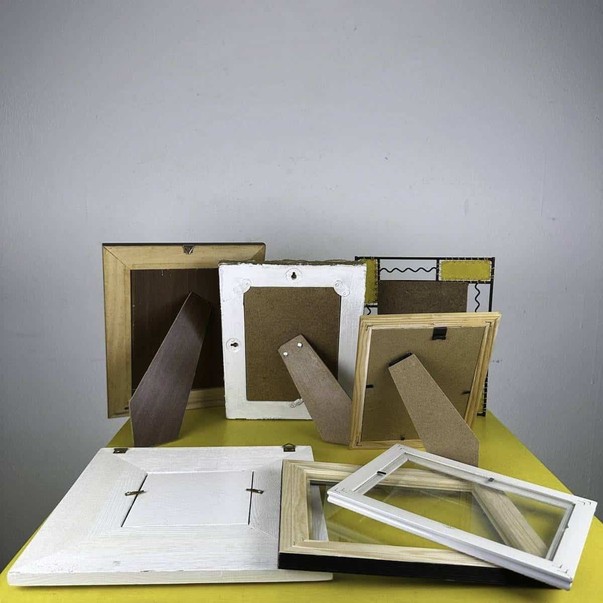 Lot Of 7 Photo Frames, Mid 20th Century photo vinterior