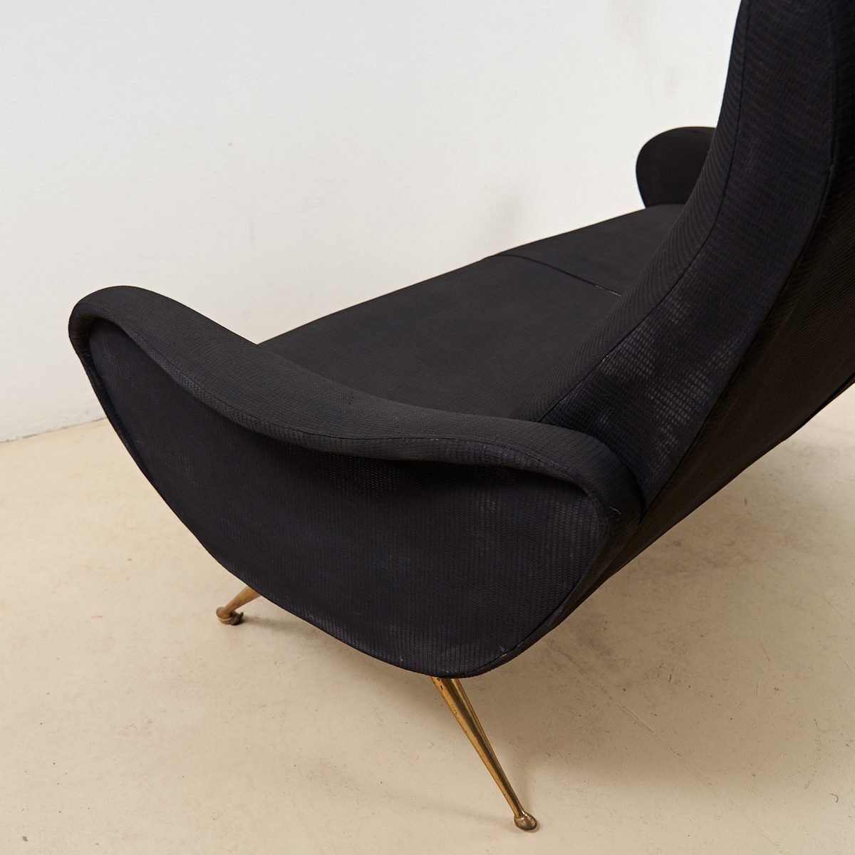 photo furniture Sofa And Three Armchairs From The 1950s