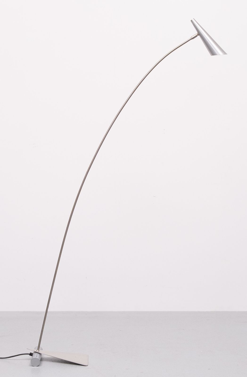 Hala Zeist Halogen Arch Floor Lamp 1980s Holland photo Lighting