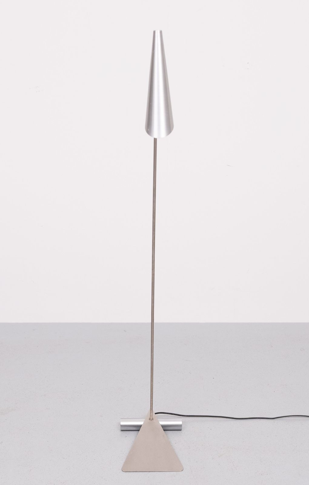 Hala Zeist Halogen Arch Floor Lamp 1980s Holland photo vintage