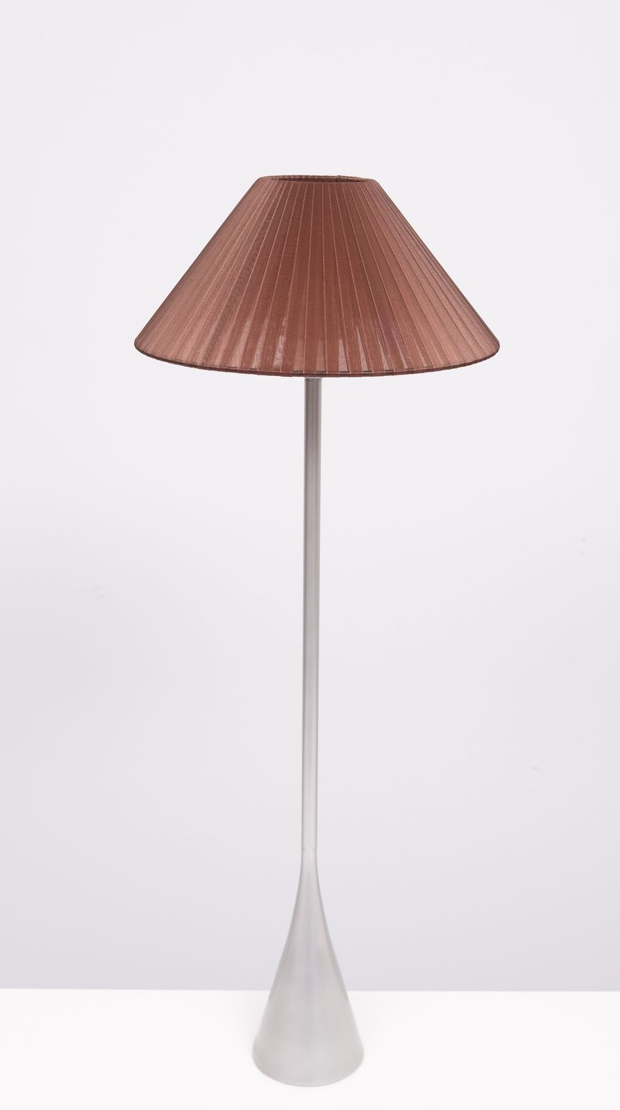 photo vinterior Pair Of Pascal Mourgue For Ligne Roset "Cinna" Cast Aluminum Table Lamps