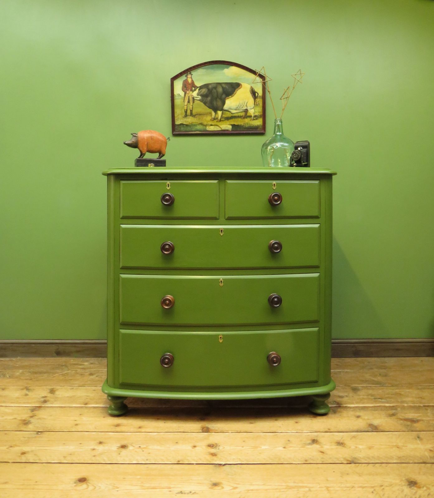 Furniture Antique Green Bow Chest Of Drawers photo
