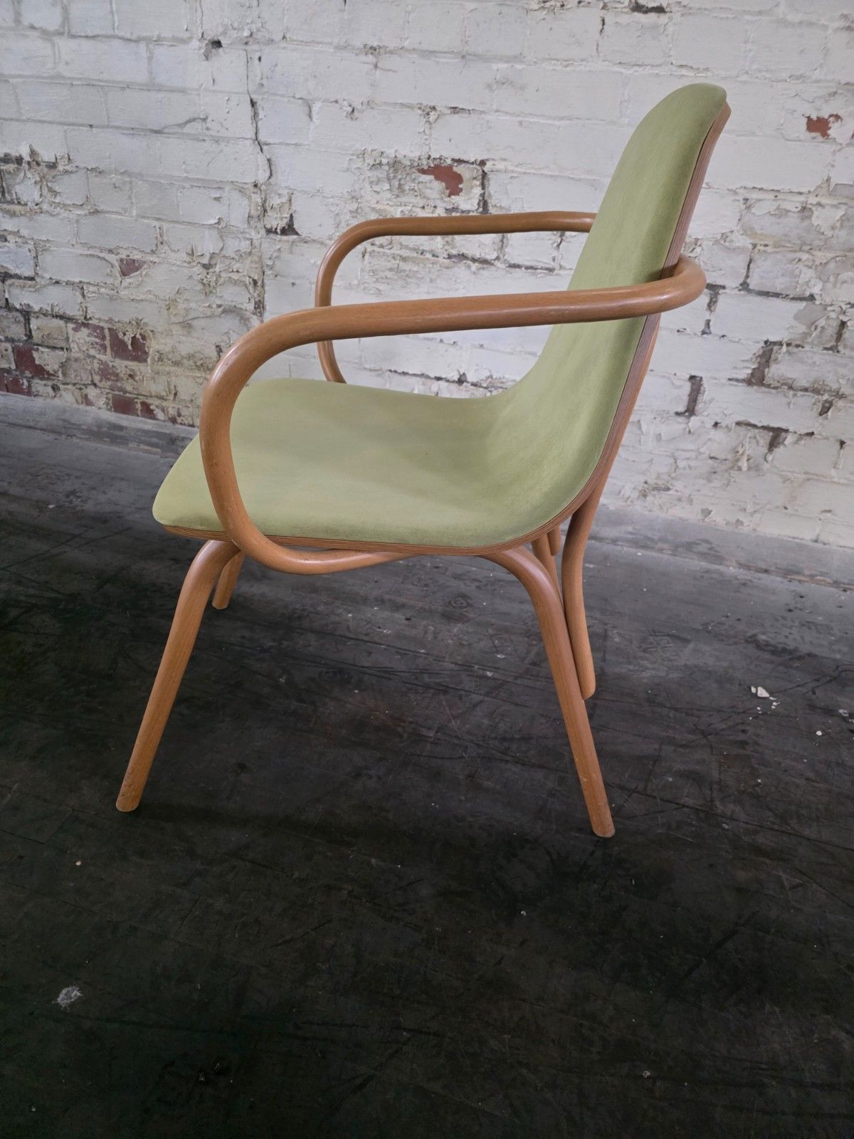A Pair Of Ton Bentwood Armchairs photo vintage