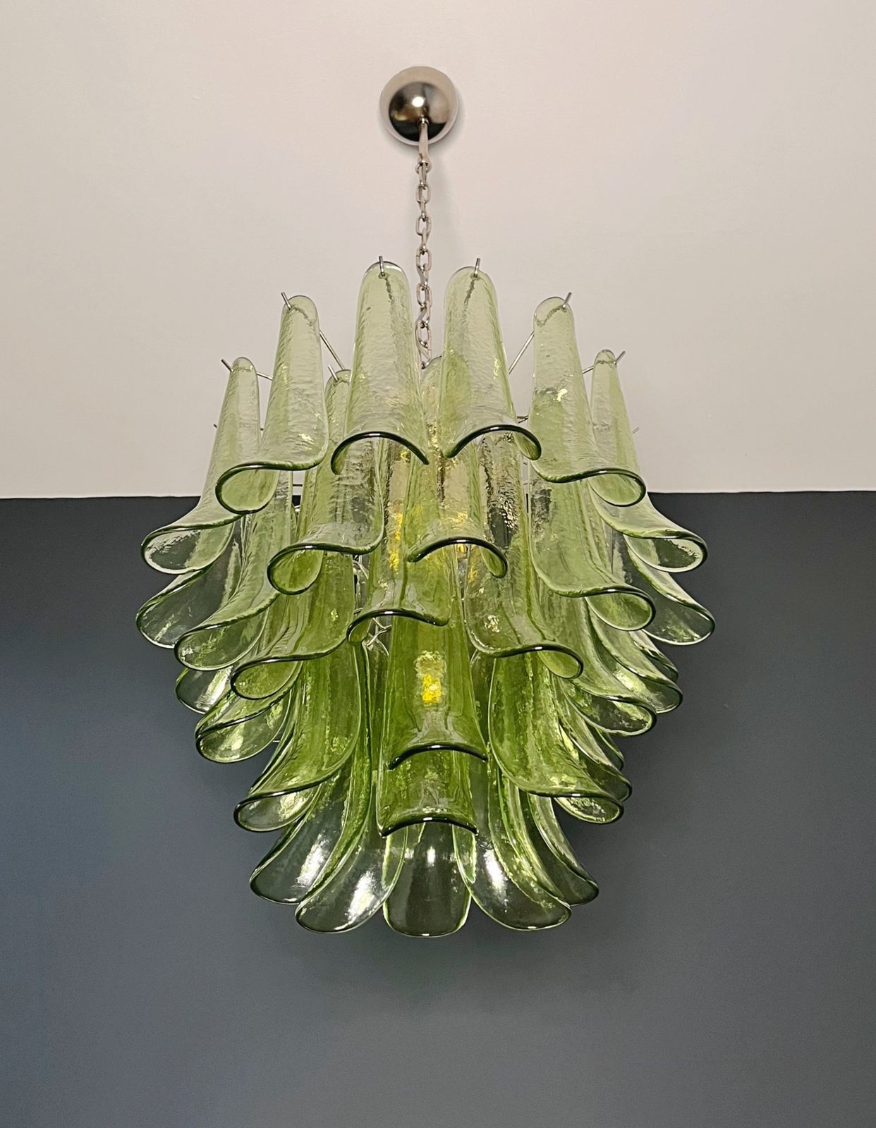 Italian Vintage Murano Chandelier   Mazzega   41 Green Glass Petals photo vinterior