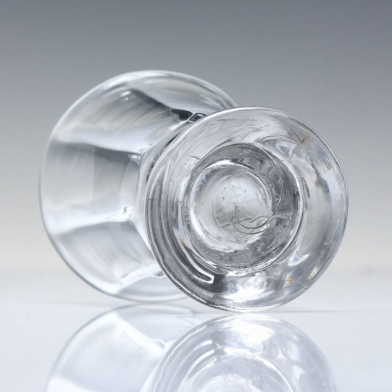 18th Century Petal Moulded Whisky Dram Shot Glass C1740 photo Home Decor