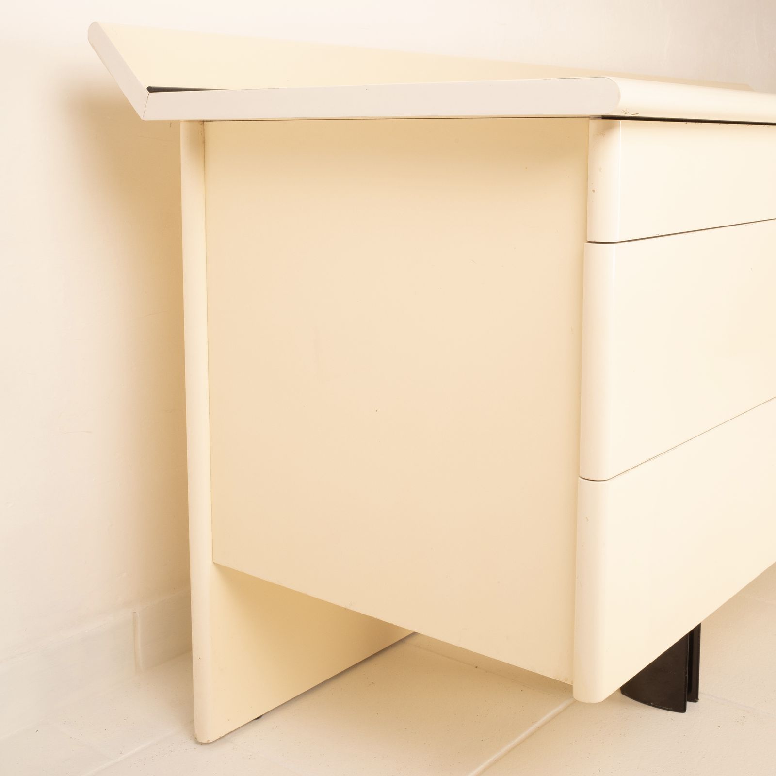 "Alanda" Chest Of Drawers By Paolo Piva For B&B Italia photo Furniture