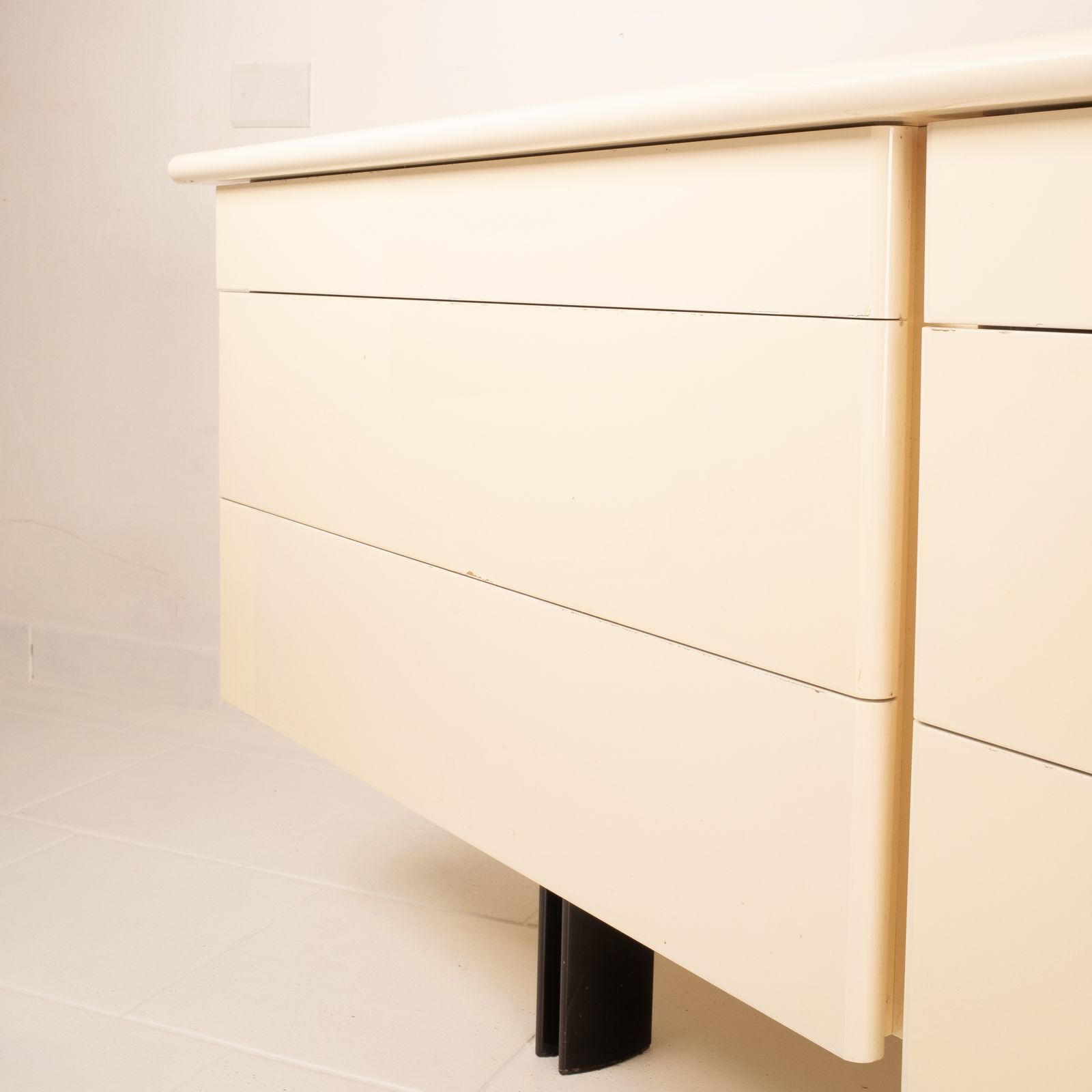 photo for sale "Alanda" Chest Of Drawers By Paolo Piva For B&B Italia