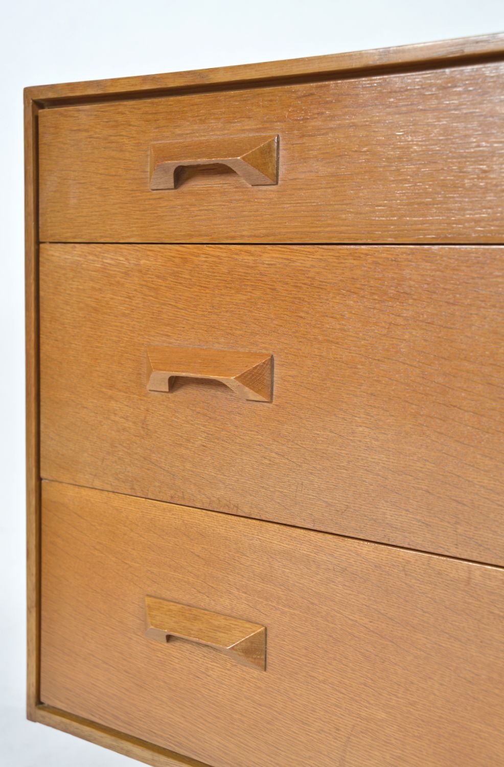 1960s John & Sylvia Reid Stag ‘Concorde’ Range Chest Of 3 Drawers Oak Beech photo vintage