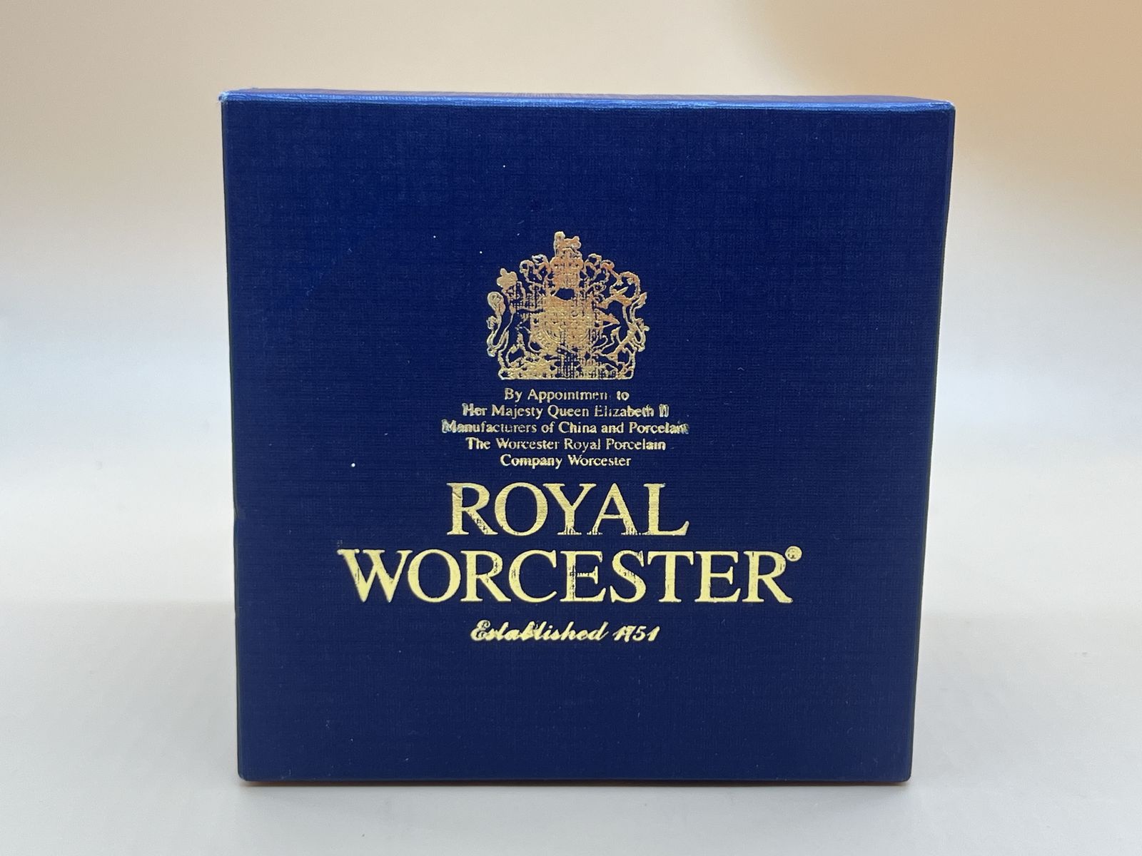 New Royal Worcester China Cup Of Cups Design Blue Beaker / Mug Boxed. photo vinterior