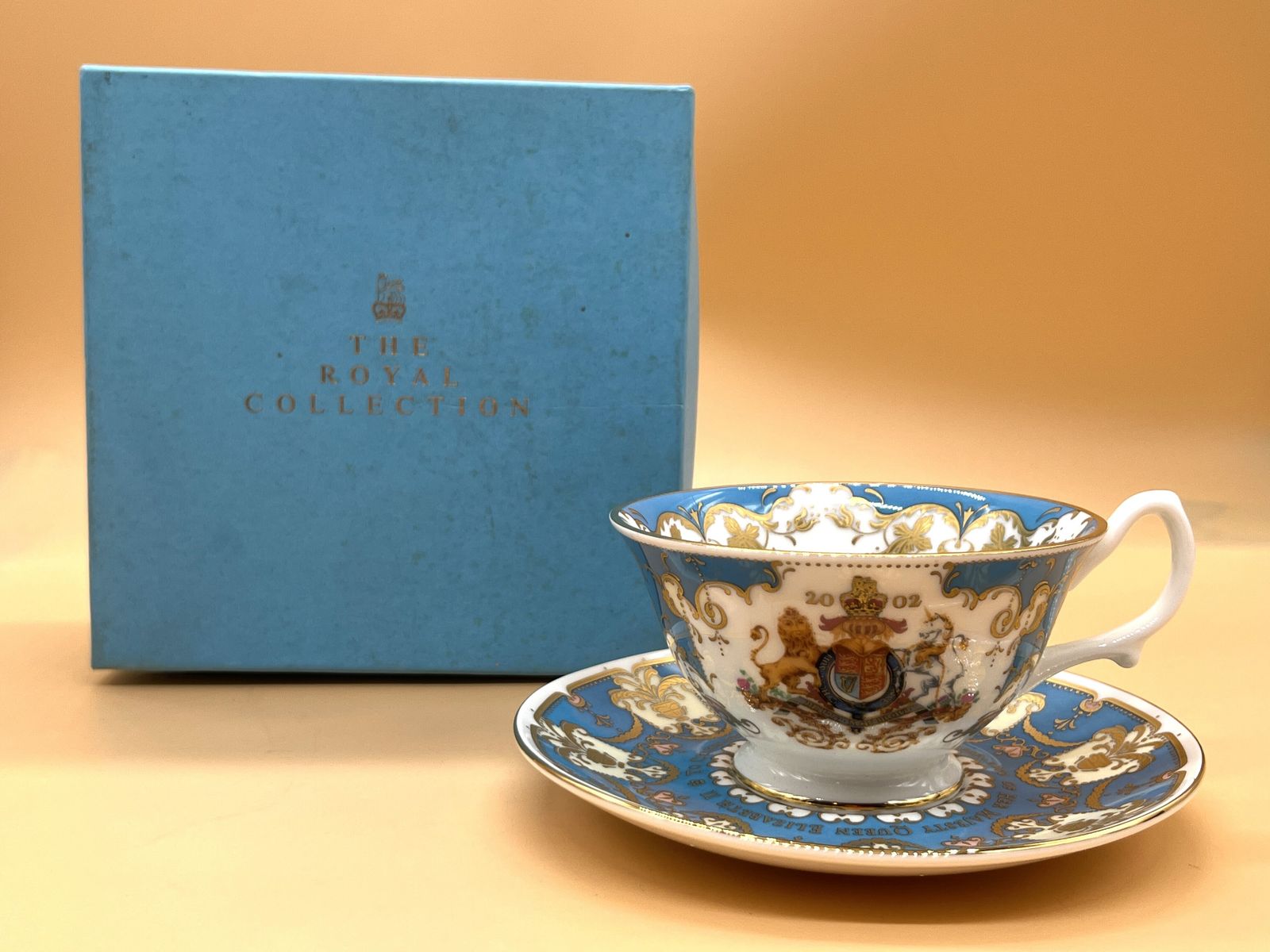 Royal Collection Queen Elizabeth Ll Golden Jubilee 1952   2002 Cabinet Tea Cup And Saucer Duo Boxed With Packaging.