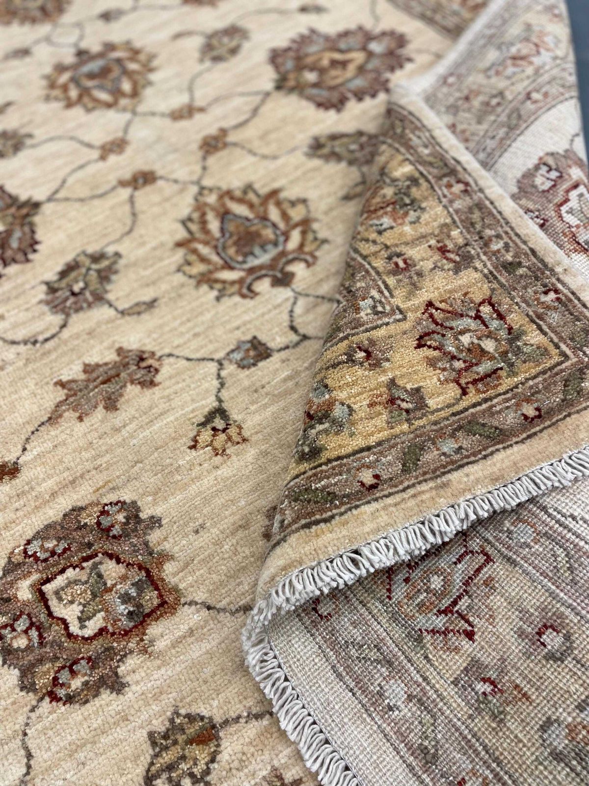 photo for sale Handmade Cream Wool Rug, Traditional Floral Carpet For Bedroom Living Room 100 X 152 Cm