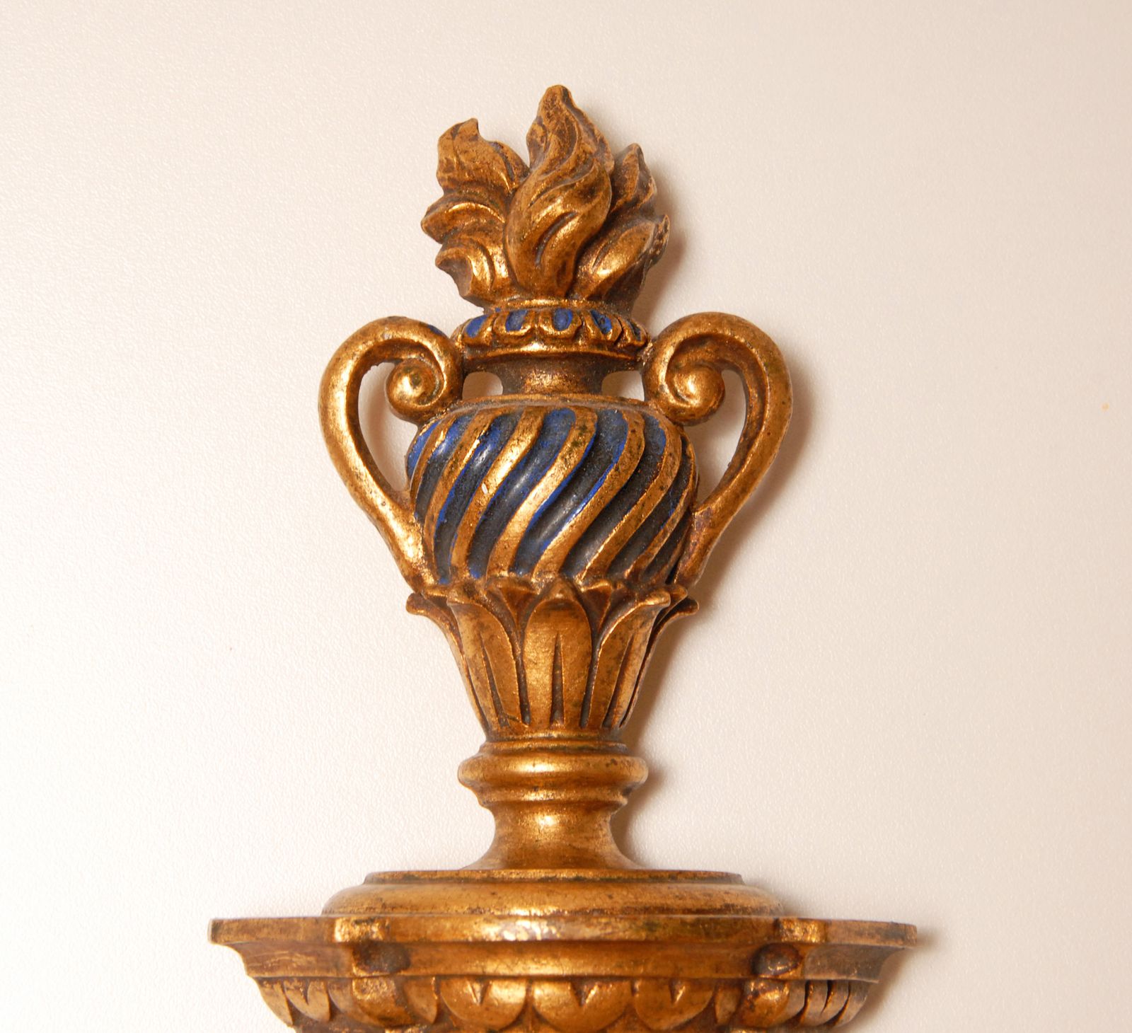 Vintage Italian Wall Lamps Gold Giltwood Carved Florentiner Sconces A Pair photo Lighting
