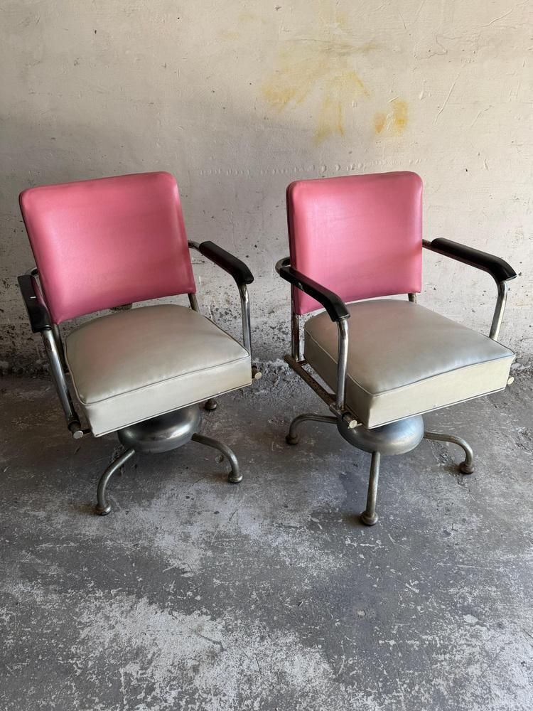photo vinterior Set Of Vintage Barber Chairs In Pink And Silver, 1950s