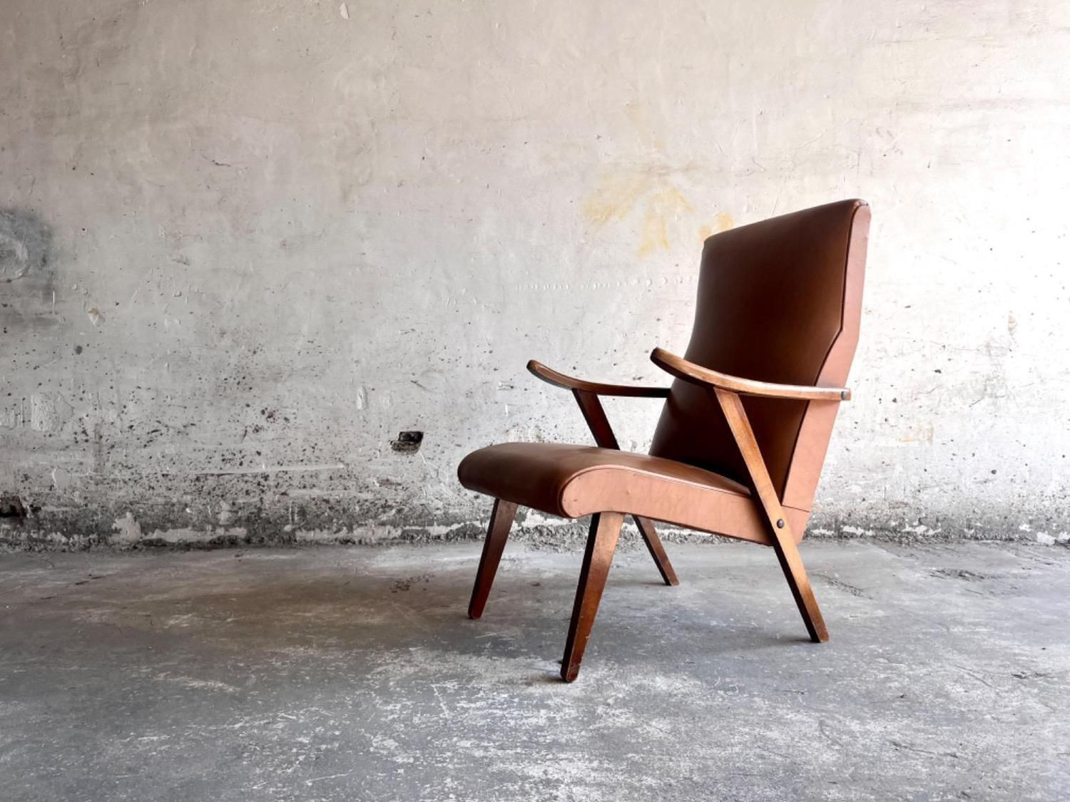 188.0 Vintage Modern Armchair photo