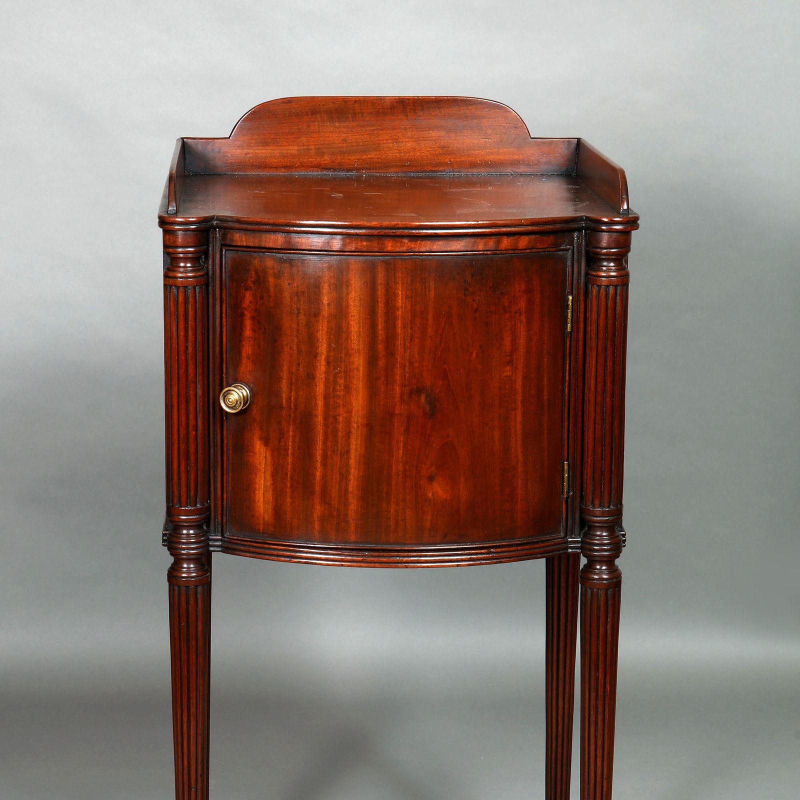 Pair Of George III Mahogany Bedside Cabinets In The Manner Of Gillows photo for sale