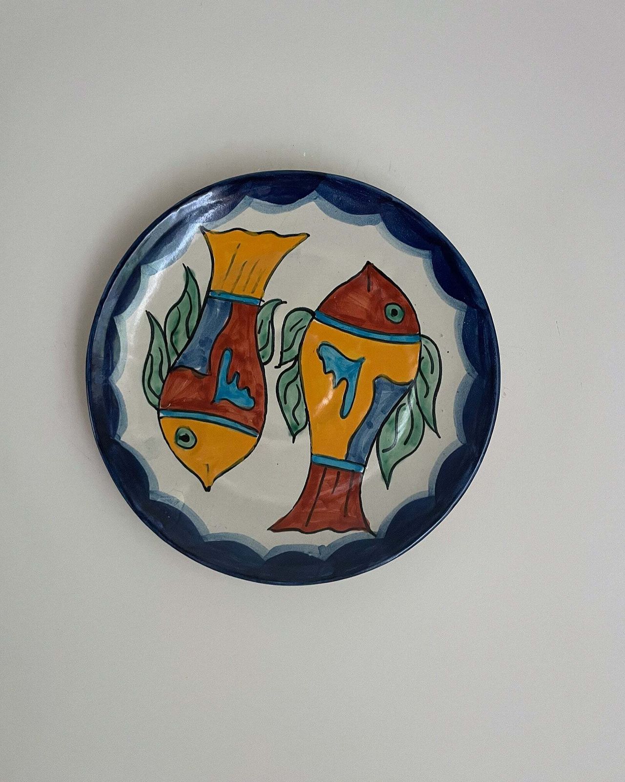 Vintage Hand Painted Mexican Wall Plate Of Colourful Fish