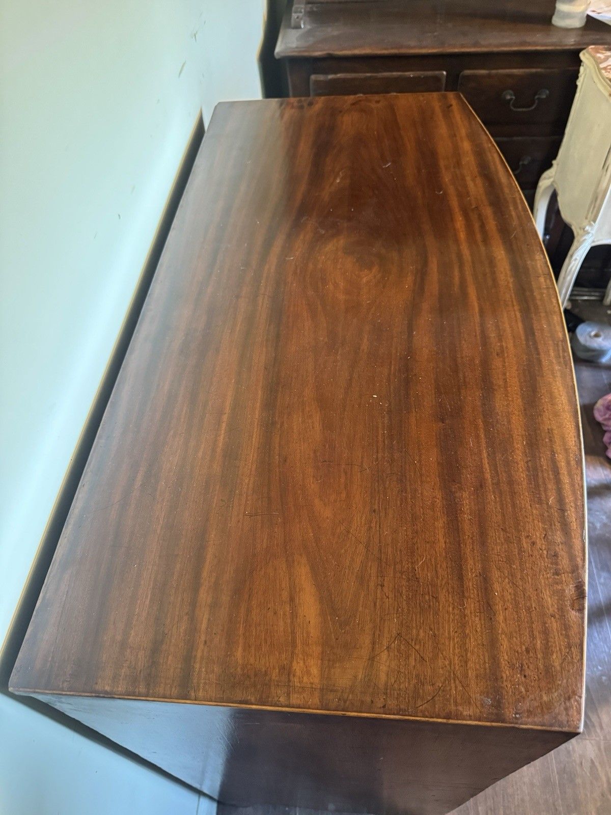 photo vinterior 19th Century Mahogany Bow Fronted Chest Of Drawers