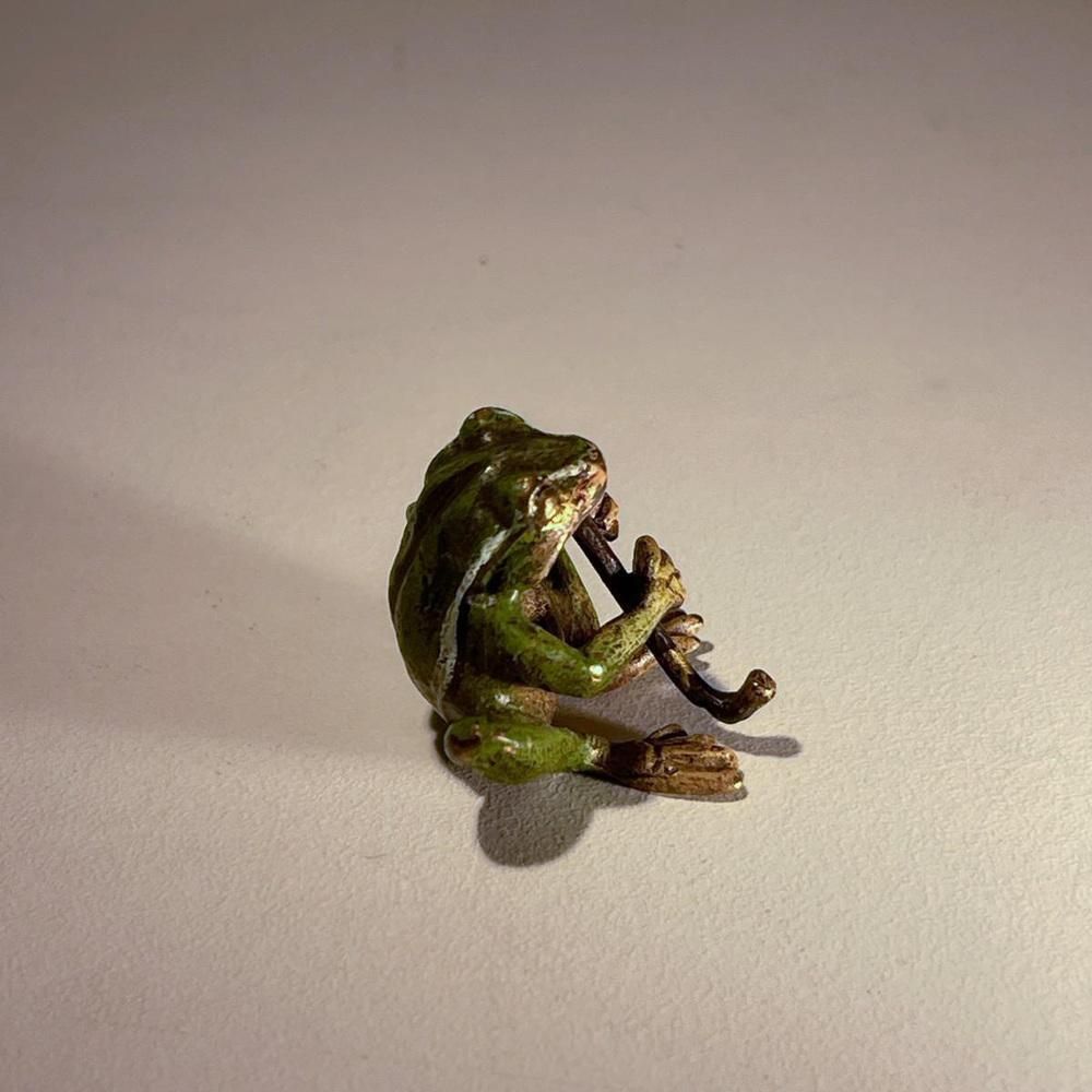 Vienna Bronze Musician Frog Patinated Bronze Sculpture, 1900 photo vinterior